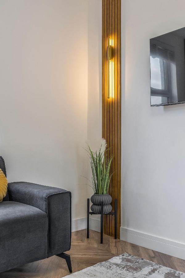 Parkside 2 Bedroom House Near Dunfermline & Edinburgh Buitenkant foto