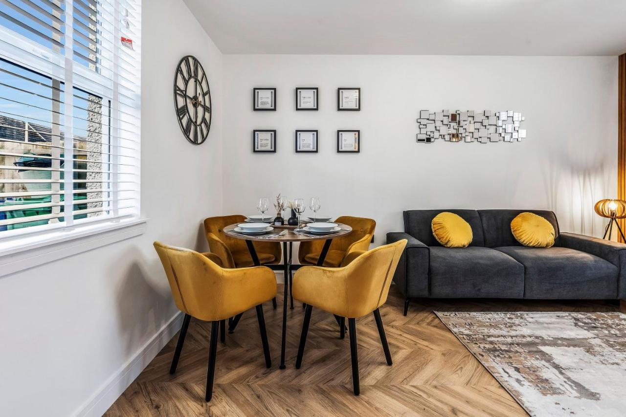 Parkside 2 Bedroom House Near Dunfermline & Edinburgh Buitenkant foto